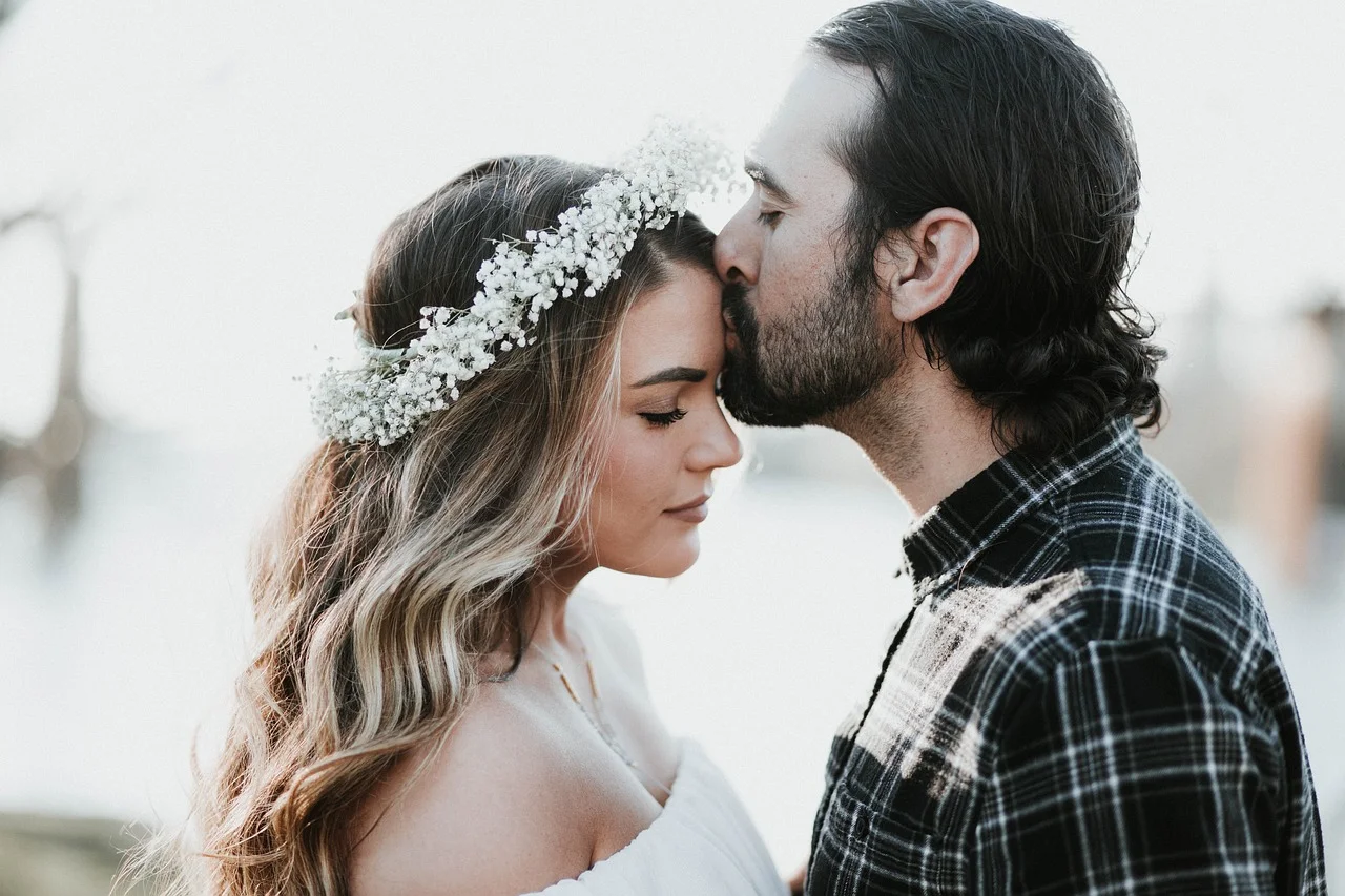 50 Romantic Quotes by Famous Authors that’ll Warm your Heart