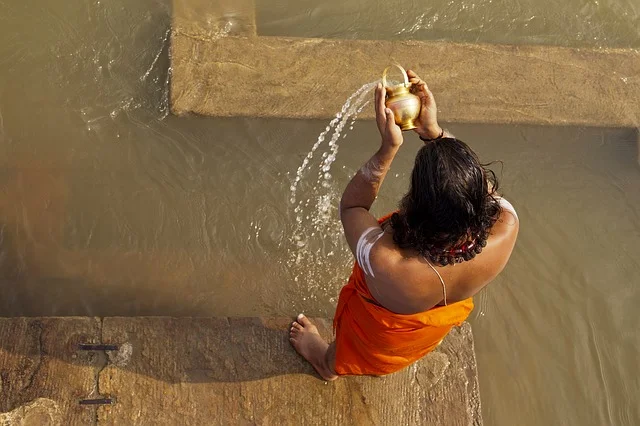 Hindu Man, Best Quotes by Hindu Monk Swami Vivekananda 