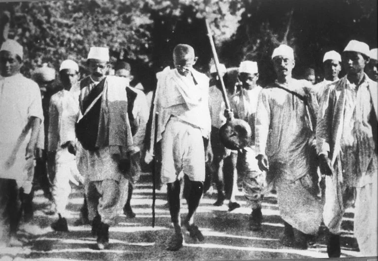 50 Powerful Mahatama Gandhi Quotes on Peace, Courage, Unity, Leadership & Life that Think Tanks will Like