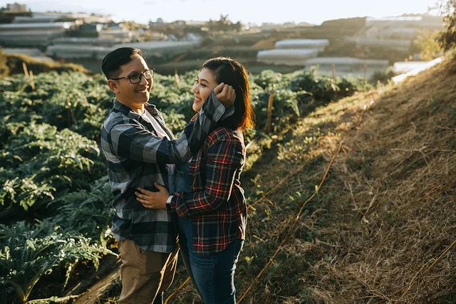 Loving An Introvert: How To Connect With Someone Reserved